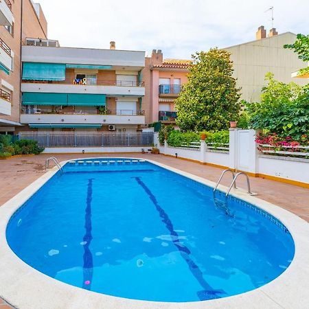 Homeholidaysrentals Margot - Costa Barcelona Pineda de Mar Exterior foto